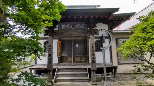 新正寺の本殿・本堂