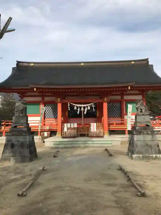 石和八幡宮(官知物部神社)の本殿・本堂