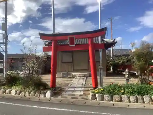 八島稲荷神社の鳥居