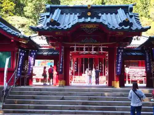 箱根神社の山門・神門
