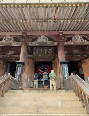 金峯山寺の{uncategorized: "未分類", other: "その他", undefined: "問題あり", building: "その他建物", grave: "お墓", sacred_gate: "鳥居", guardian: "狛犬", statue: "像", buddha: "仏像", history: "歴史", nature: "自然", garden: "庭園", animal: "動物", pagoda: "塔", temizu: "手水舎", mountain_gate: "山門・神門", sanctuary: "本殿・本堂", subordinate: "末社・摂社", art: "芸術", scenery: "景色", jizo: "地蔵", ema: "絵馬", goshuin: "御朱印", omikuji: "おみくじ", items: "授与品その他", amulet: "お守り", goshuincho: "御朱印帳", eats: "食事", festival: "お祭り", votive_dance: "神楽", shichigosan: "七五三参", wedding: "結婚式", experience: "体験その他", initially: "初詣", around: "周辺", anti_infection: "感染症対策"}