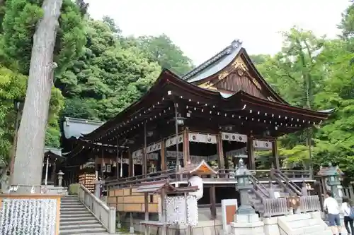 日牟禮八幡宮の本殿・本堂