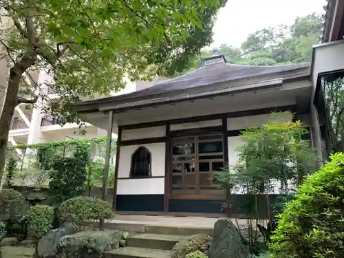 成願寺の本殿・本堂