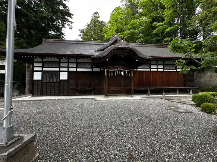 諏訪大社下社春宮(長野県)