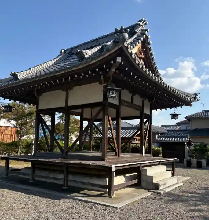 三大神社の{uncategorized: "未分類", other: "その他", undefined: "問題あり", building: "その他建物", grave: "お墓", sacred_gate: "鳥居", guardian: "狛犬", statue: "像", buddha: "仏像", history: "歴史", nature: "自然", garden: "庭園", animal: "動物", pagoda: "塔", temizu: "手水舎", mountain_gate: "山門・神門", sanctuary: "本殿・本堂", subordinate: "末社・摂社", art: "芸術", scenery: "景色", jizo: "地蔵", ema: "絵馬", goshuin: "御朱印", omikuji: "おみくじ", items: "授与品その他", amulet: "お守り", goshuincho: "御朱印帳", eats: "食事", festival: "お祭り", votive_dance: "神楽", shichigosan: "七五三参", wedding: "結婚式", experience: "体験その他", initially: "初詣", around: "周辺", anti_infection: "感染症対策"}