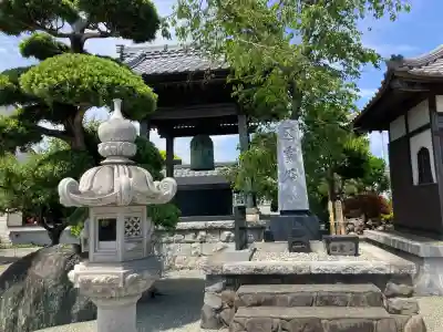 中田寺の{uncategorized: "未分類", other: "その他", undefined: "問題あり", building: "その他建物", grave: "お墓", sacred_gate: "鳥居", guardian: "狛犬", statue: "像", buddha: "仏像", history: "歴史", nature: "自然", garden: "庭園", animal: "動物", pagoda: "塔", temizu: "手水舎", mountain_gate: "山門・神門", sanctuary: "本殿・本堂", subordinate: "末社・摂社", art: "芸術", scenery: "景色", jizo: "地蔵", ema: "絵馬", goshuin: "御朱印", omikuji: "おみくじ", items: "授与品その他", amulet: "お守り", goshuincho: "御朱印帳", eats: "食事", festival: "お祭り", votive_dance: "神楽", shichigosan: "七五三参", wedding: "結婚式", experience: "体験その他", initially: "初詣", around: "周辺", anti_infection: "感染症対策"}