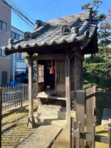 南葛八十八ヶ所霊場第七十番札所の{uncategorized: "未分類", other: "その他", undefined: "問題あり", building: "その他建物", grave: "お墓", sacred_gate: "鳥居", guardian: "狛犬", statue: "像", buddha: "仏像", history: "歴史", nature: "自然", garden: "庭園", animal: "動物", pagoda: "塔", temizu: "手水舎", mountain_gate: "山門・神門", sanctuary: "本殿・本堂", subordinate: "末社・摂社", art: "芸術", scenery: "景色", jizo: "地蔵", ema: "絵馬", goshuin: "御朱印", omikuji: "おみくじ", items: "授与品その他", amulet: "お守り", goshuincho: "御朱印帳", eats: "食事", festival: "お祭り", votive_dance: "神楽", shichigosan: "七五三参", wedding: "結婚式", experience: "体験その他", initially: "初詣", around: "周辺", anti_infection: "感染症対策"}