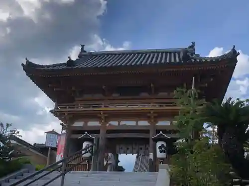 総持寺の山門・神門