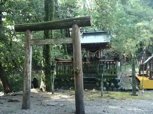 真木倉神社の末社