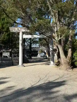 小垣江神明神社の{uncategorized: "未分類", other: "その他", undefined: "問題あり", building: "その他建物", grave: "お墓", sacred_gate: "鳥居", guardian: "狛犬", statue: "像", buddha: "仏像", history: "歴史", nature: "自然", garden: "庭園", animal: "動物", pagoda: "塔", temizu: "手水舎", mountain_gate: "山門・神門", sanctuary: "本殿・本堂", subordinate: "末社・摂社", art: "芸術", scenery: "景色", jizo: "地蔵", ema: "絵馬", goshuin: "御朱印", omikuji: "おみくじ", items: "授与品その他", amulet: "お守り", goshuincho: "御朱印帳", eats: "食事", festival: "お祭り", votive_dance: "神楽", shichigosan: "七五三参", wedding: "結婚式", experience: "体験その他", initially: "初詣", around: "周辺", anti_infection: "感染症対策"}