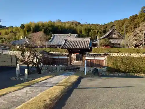 東林寺の山門