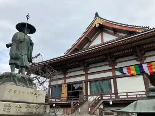 西新井大師総持寺の像