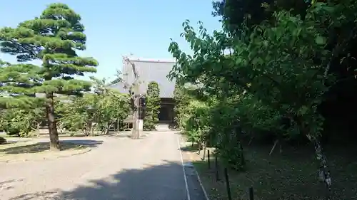 蓮永寺の本殿