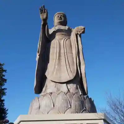 東本願寺本廟 牛久浄苑（牛久大仏）の仏像