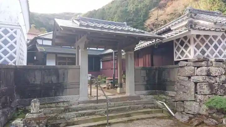 三光寺の山門・神門