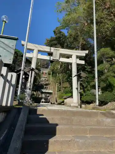 片瀬諏訪神社の鳥居