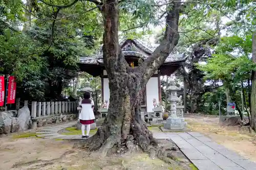 城山稲荷の本殿・本堂