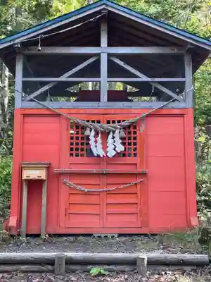 阿寒湖稲荷神社(北海道)