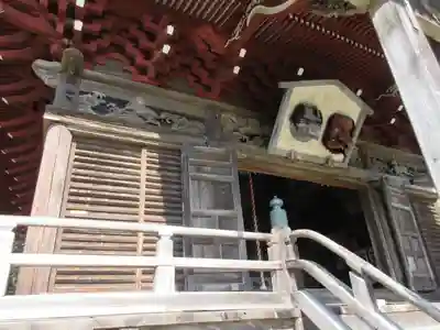 飯縄寺の本殿・本堂