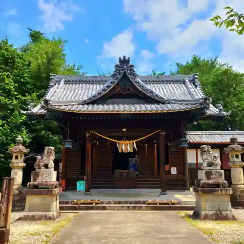 八柱神社の本殿・本堂