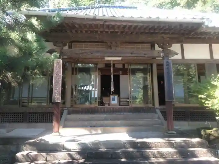 無動寺の本殿・本堂
