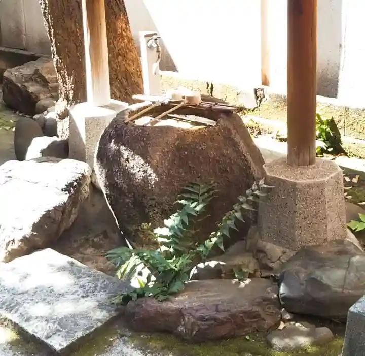 柳森神社の手水舎
