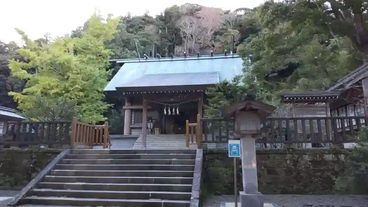 安房神社の本殿・本堂
