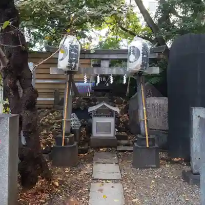 花園神社の鳥居
