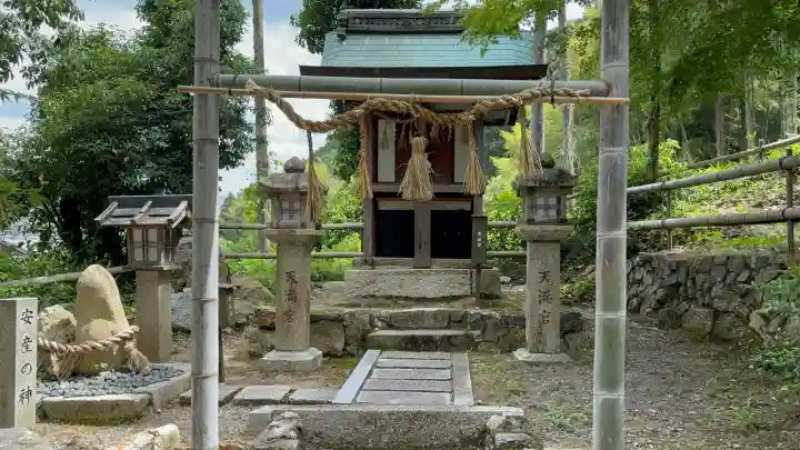 八幡宮(吉利倶八幡宮・勧修寺八幡宮)(京都府)