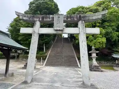 多家神社の{uncategorized: "未分類", other: "その他", undefined: "問題あり", building: "その他建物", grave: "お墓", sacred_gate: "鳥居", guardian: "狛犬", statue: "像", buddha: "仏像", history: "歴史", nature: "自然", garden: "庭園", animal: "動物", pagoda: "塔", temizu: "手水舎", mountain_gate: "山門・神門", sanctuary: "本殿・本堂", subordinate: "末社・摂社", art: "芸術", scenery: "景色", jizo: "地蔵", ema: "絵馬", goshuin: "御朱印", omikuji: "おみくじ", items: "授与品その他", amulet: "お守り", goshuincho: "御朱印帳", eats: "食事", festival: "お祭り", votive_dance: "神楽", shichigosan: "七五三参", wedding: "結婚式", experience: "体験その他", initially: "初詣", around: "周辺", anti_infection: "感染症対策"}