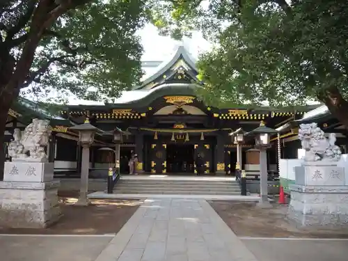 穴八幡宮の本殿・本堂