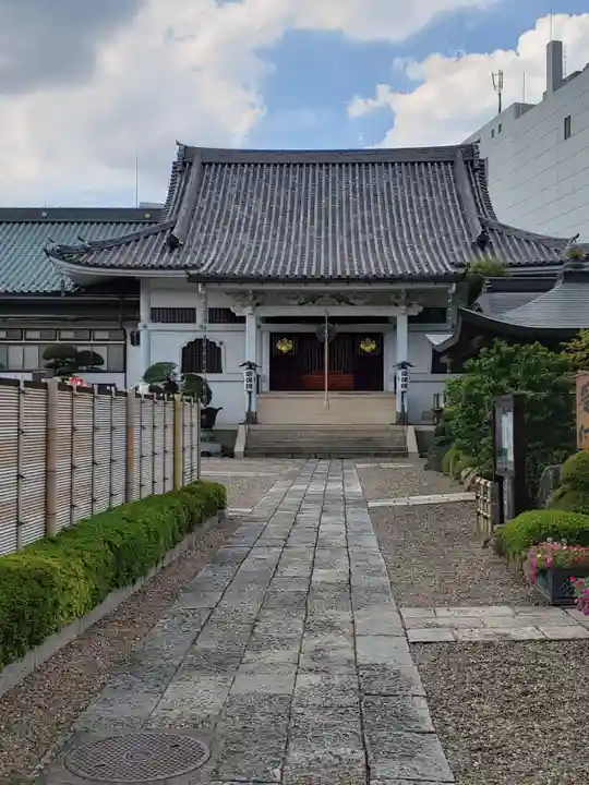 宗保院の本殿・本堂