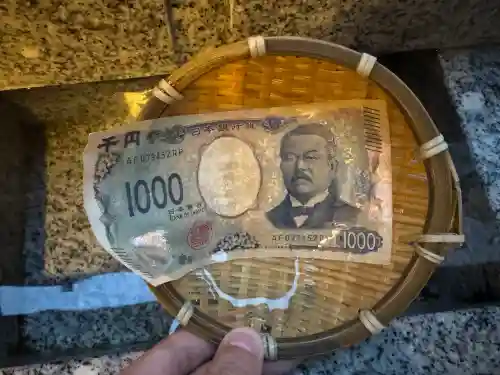 小網神社の{uncategorized: "未分類", other: "その他", undefined: "問題あり", building: "その他建物", grave: "お墓", sacred_gate: "鳥居", guardian: "狛犬", statue: "像", buddha: "仏像", history: "歴史", nature: "自然", garden: "庭園", animal: "動物", pagoda: "塔", temizu: "手水舎", mountain_gate: "山門・神門", sanctuary: "本殿・本堂", subordinate: "末社・摂社", art: "芸術", scenery: "景色", jizo: "地蔵", ema: "絵馬", goshuin: "御朱印", omikuji: "おみくじ", items: "授与品その他", amulet: "お守り", goshuincho: "御朱印帳", eats: "食事", festival: "お祭り", votive_dance: "神楽", shichigosan: "七五三参", wedding: "結婚式", experience: "体験その他", initially: "初詣", around: "周辺", anti_infection: "感染症対策"}