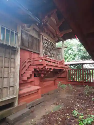 若泉稲荷神社の本殿