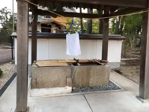 石田神社の手水舎