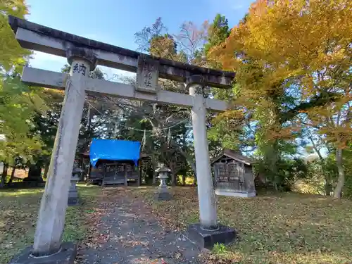 諏訪神社の鳥居