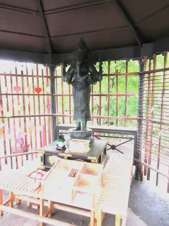 青龍山 吉祥寺の像