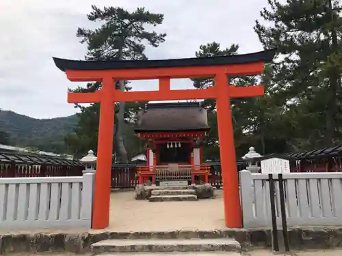 清盛神社の鳥居