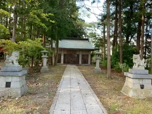 鳥谷崎神社の本殿・本堂