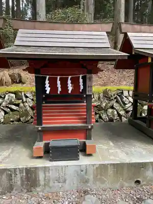 三峯神社の末社・摂社