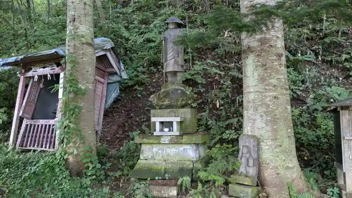水神龍王神社の像