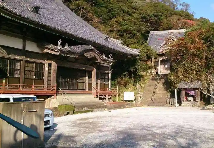 観音寺の本殿・本堂