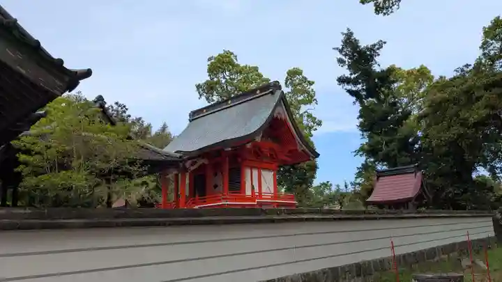 岩崎神社の本殿・本堂
