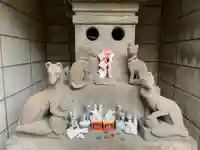 稲荷大明神の狛犬