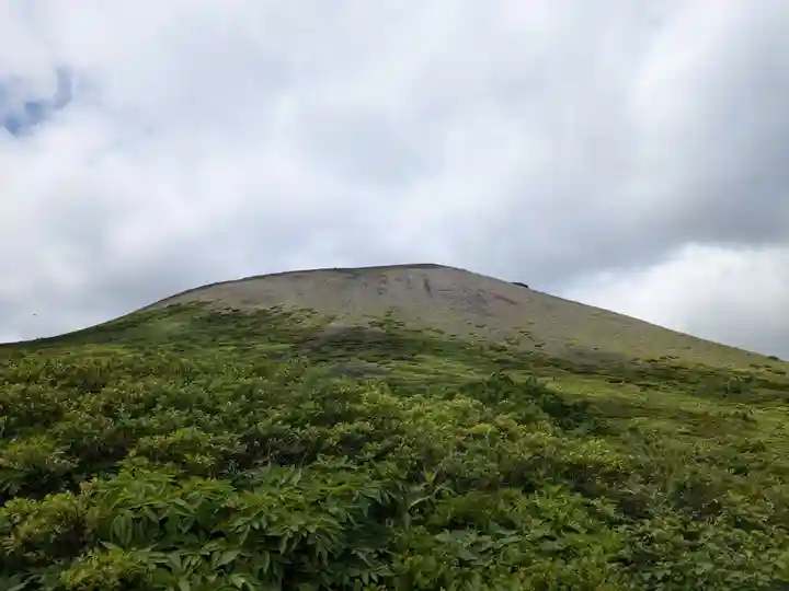 岩手山神社奥宮(岩手県)