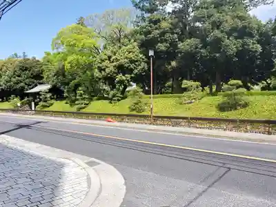 栄富稲荷神社の周辺