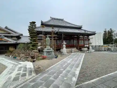 長徳寺の{uncategorized: "未分類", other: "その他", undefined: "問題あり", building: "その他建物", grave: "お墓", sacred_gate: "鳥居", guardian: "狛犬", statue: "像", buddha: "仏像", history: "歴史", nature: "自然", garden: "庭園", animal: "動物", pagoda: "塔", temizu: "手水舎", mountain_gate: "山門・神門", sanctuary: "本殿・本堂", subordinate: "末社・摂社", art: "芸術", scenery: "景色", jizo: "地蔵", ema: "絵馬", goshuin: "御朱印", omikuji: "おみくじ", items: "授与品その他", amulet: "お守り", goshuincho: "御朱印帳", eats: "食事", festival: "お祭り", votive_dance: "神楽", shichigosan: "七五三参", wedding: "結婚式", experience: "体験その他", initially: "初詣", around: "周辺", anti_infection: "感染症対策"}