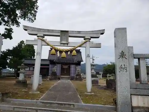 西荒川神社の鳥居