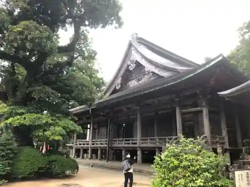 青岸渡寺の本殿・本堂