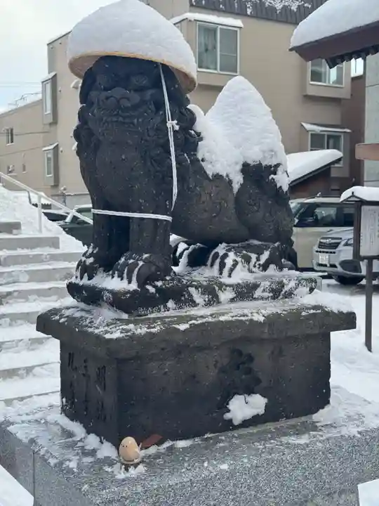 札幌諏訪神社の狛犬